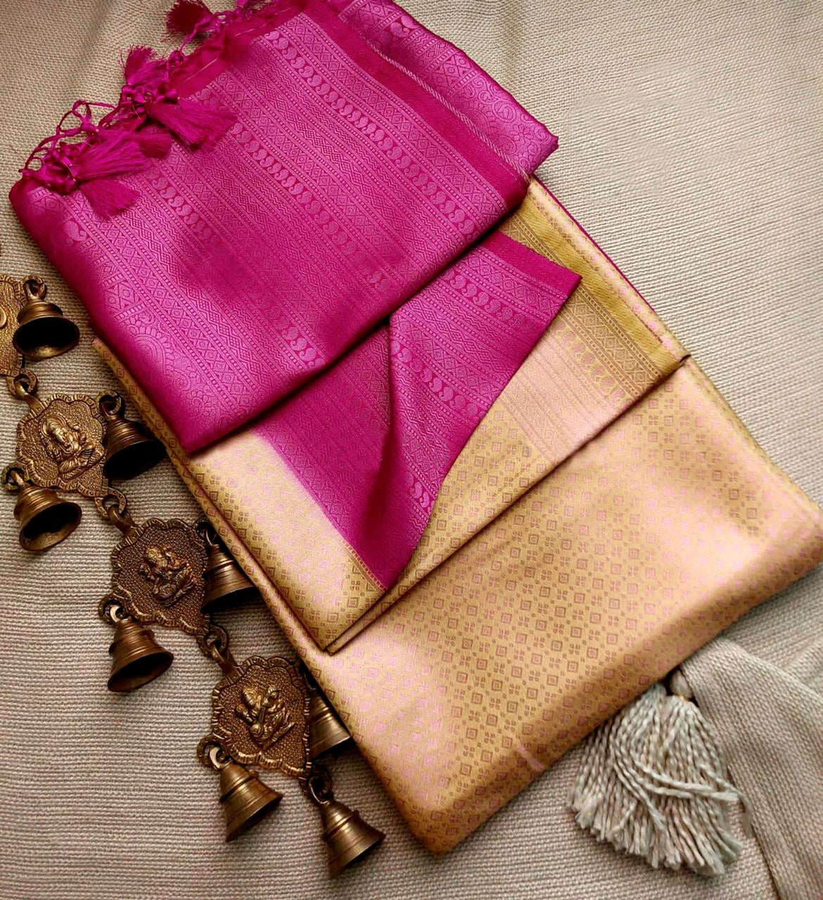 Light Yellow Nd Pink Colour Kubera Pattu Silk Saree