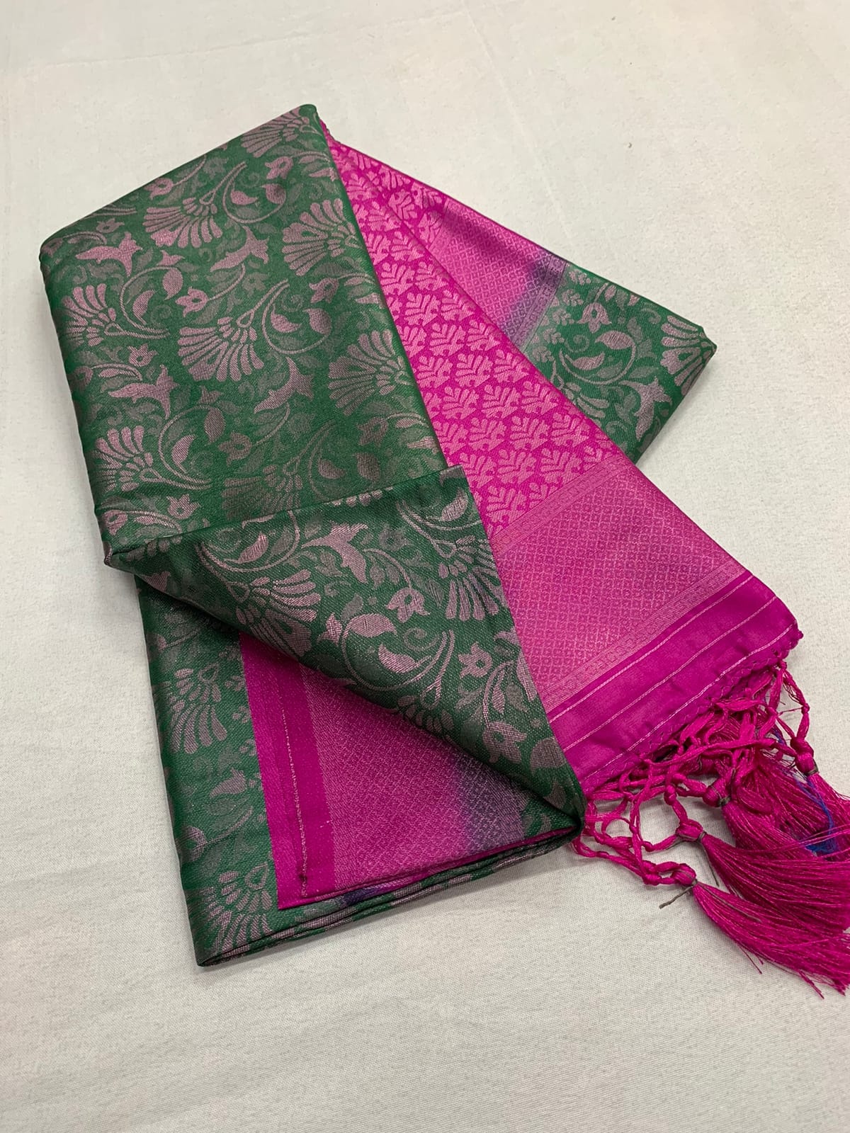 Green Nd Pink Colour Kubera Pattu Silk Saree