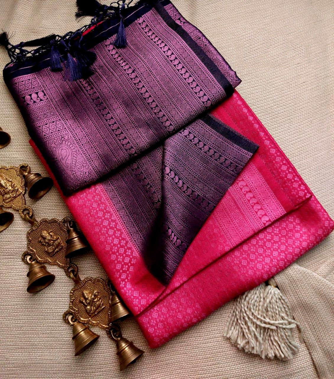 Pink Nd Nevy Blue Colour Kubera Pattu Silk Saree