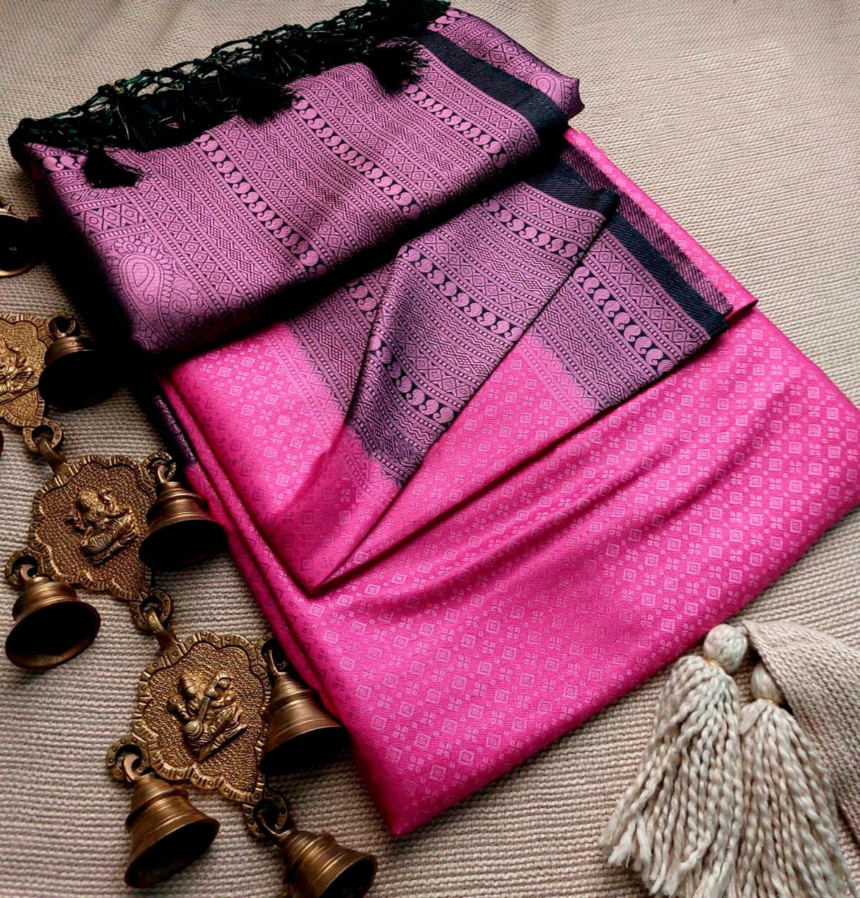 Light Pink Nd Black Colour Kubera Pattu Silk Saree
